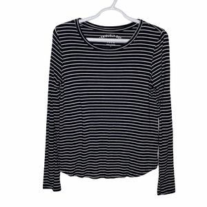 Aero Long Sleeve Seriously Soft Striped V-Neck Tee size S